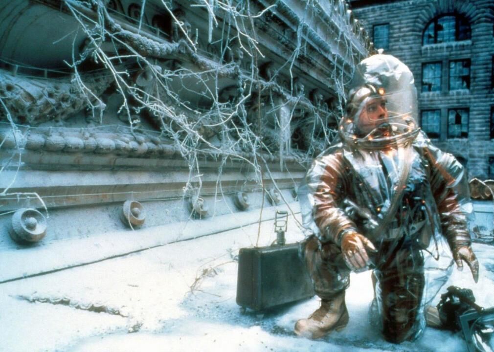 #71. 12 Monkeys (1995)